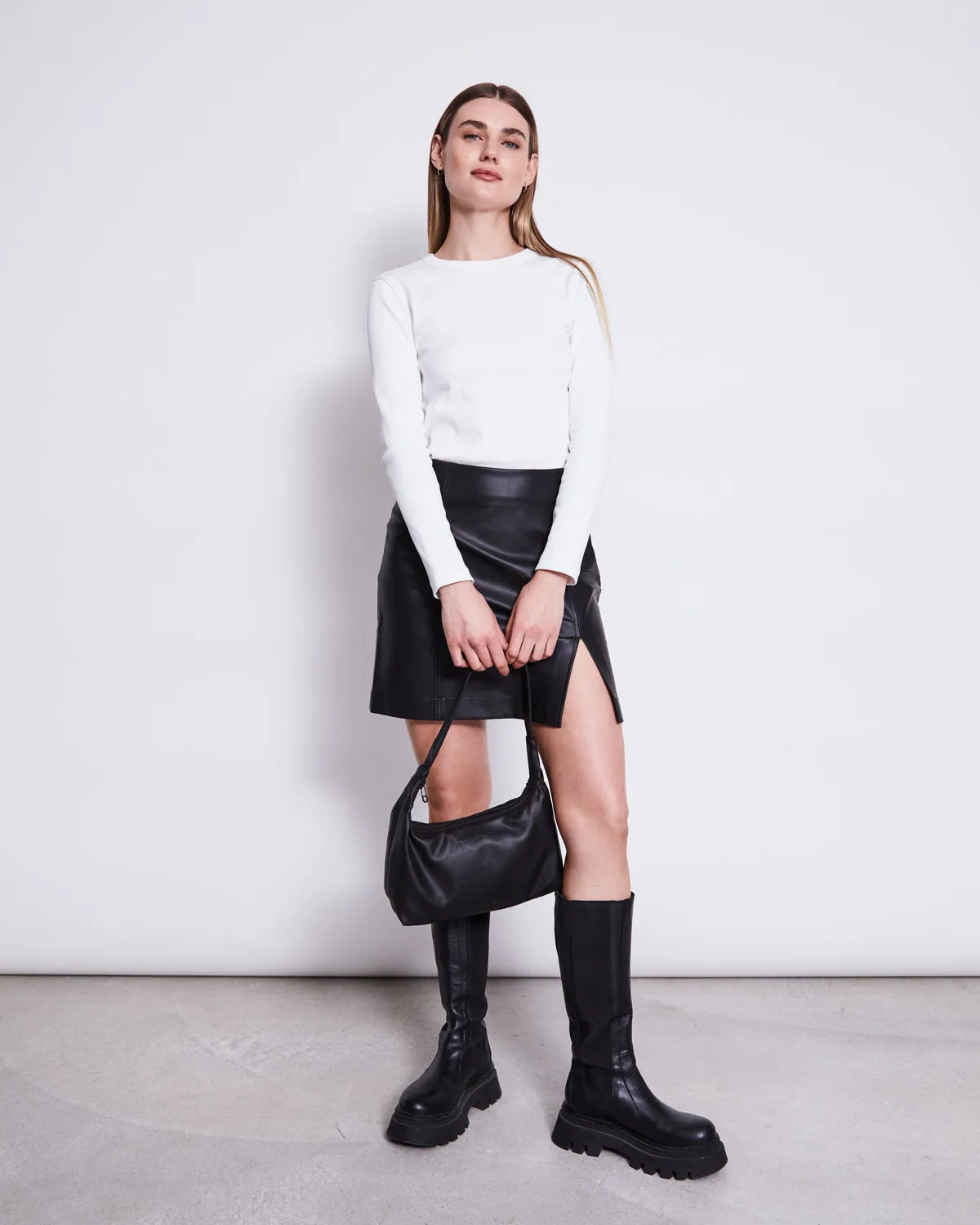 THE VEGAN COATED SKIRT BLACK